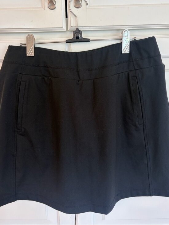 Dresses & Skirts - Black Women's  Skort
